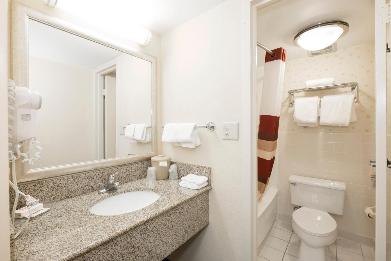 Red Roof Inn Annapolis Bagian luar foto